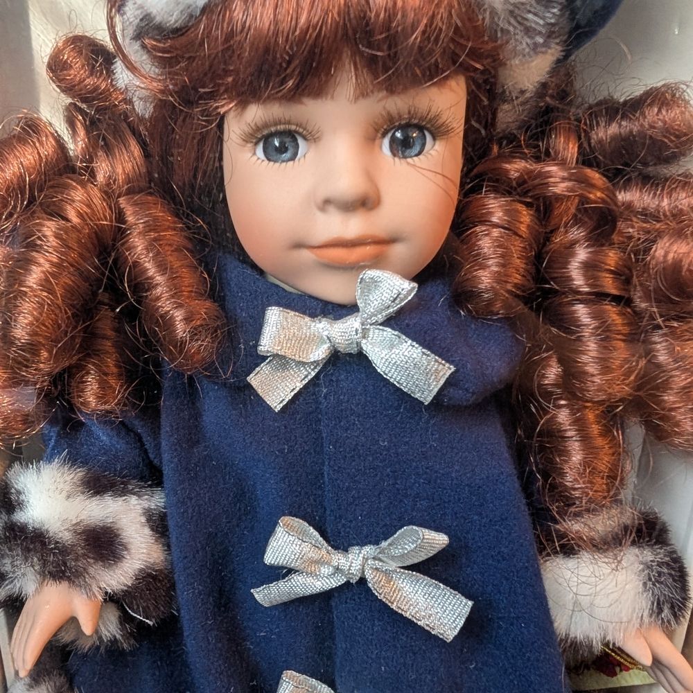 Authentic NIOB Vintage Genuine Fine Bisque Porcelain Doll Collectors Choice - Picture 2 of 9